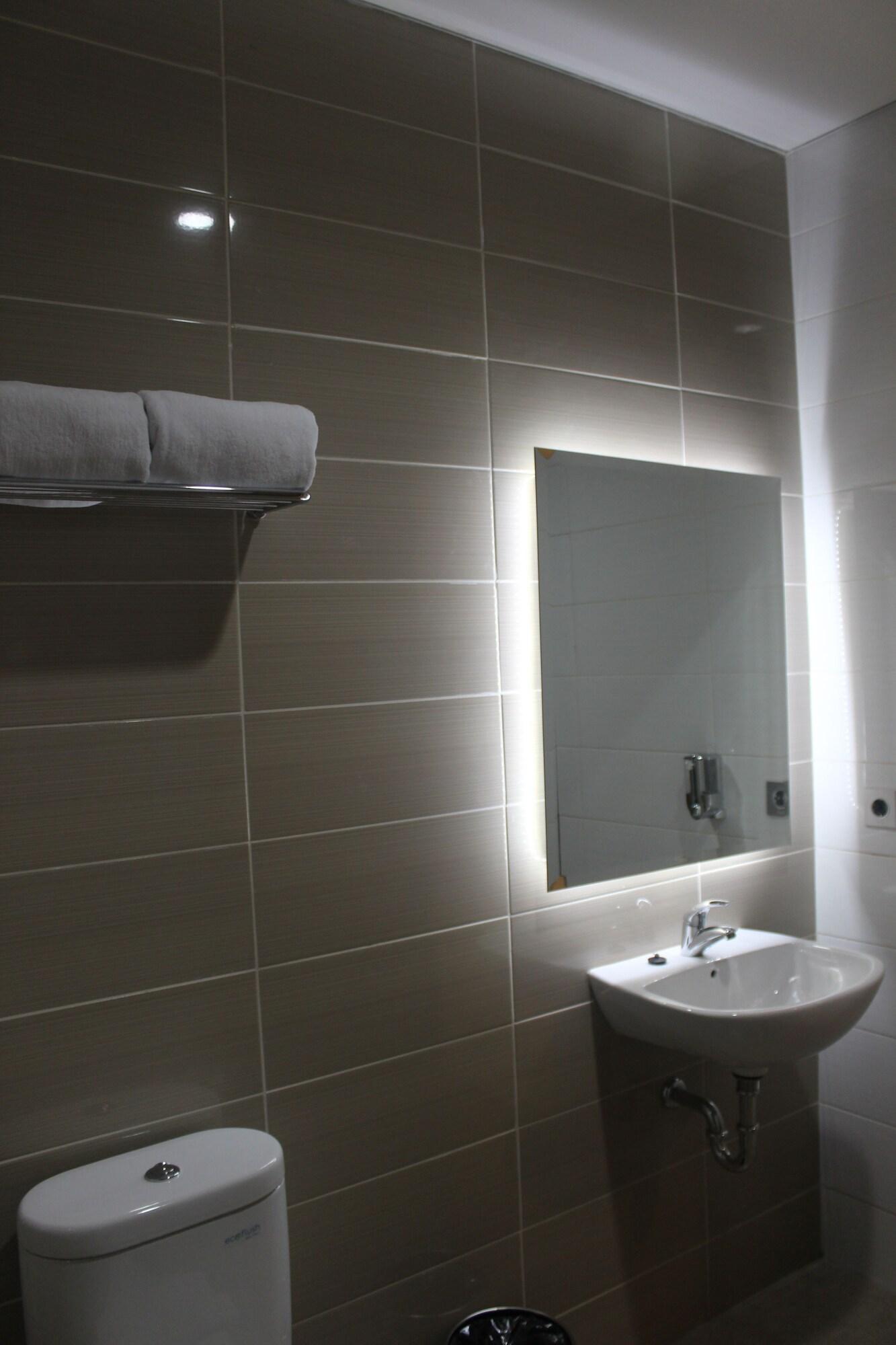 Opi Indah Hotel Palembang Exterior photo